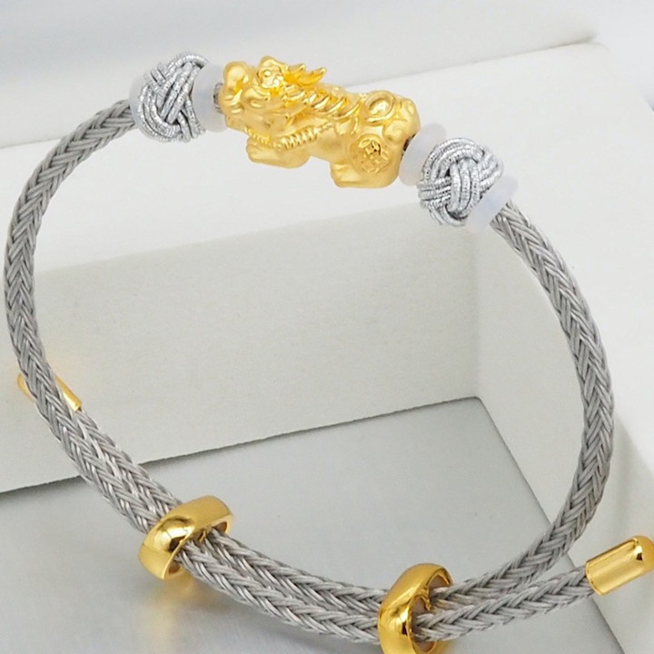 纯金貔貅护身符 | 招财纳福符