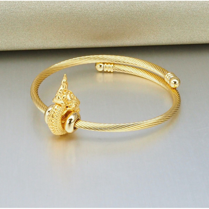 Anya Naga 蛇形吊坠 - 纯金首饰