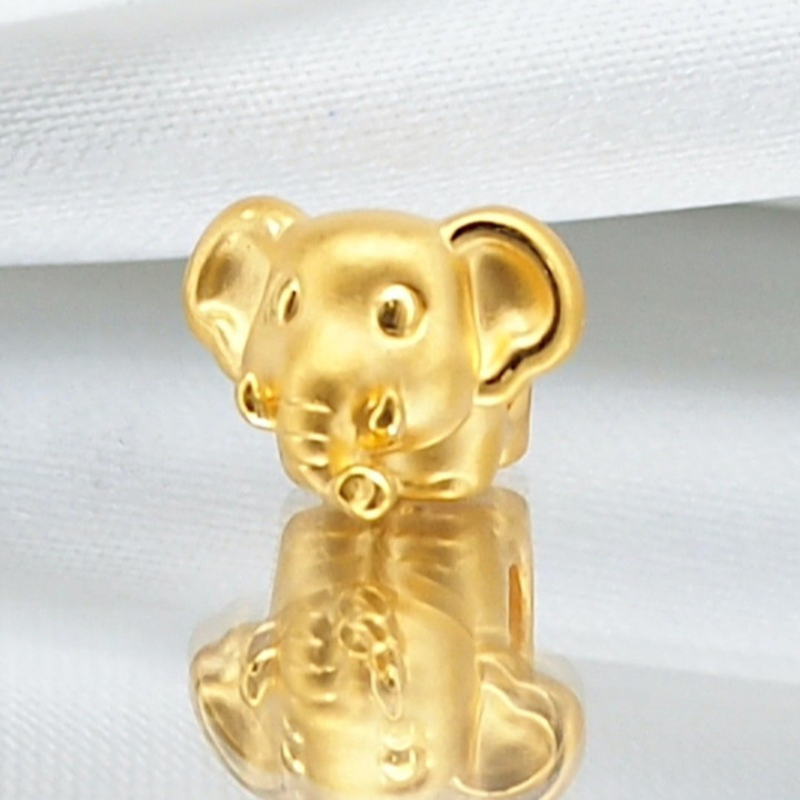 纯金安雅大象吊坠（0.65-0.7克）
