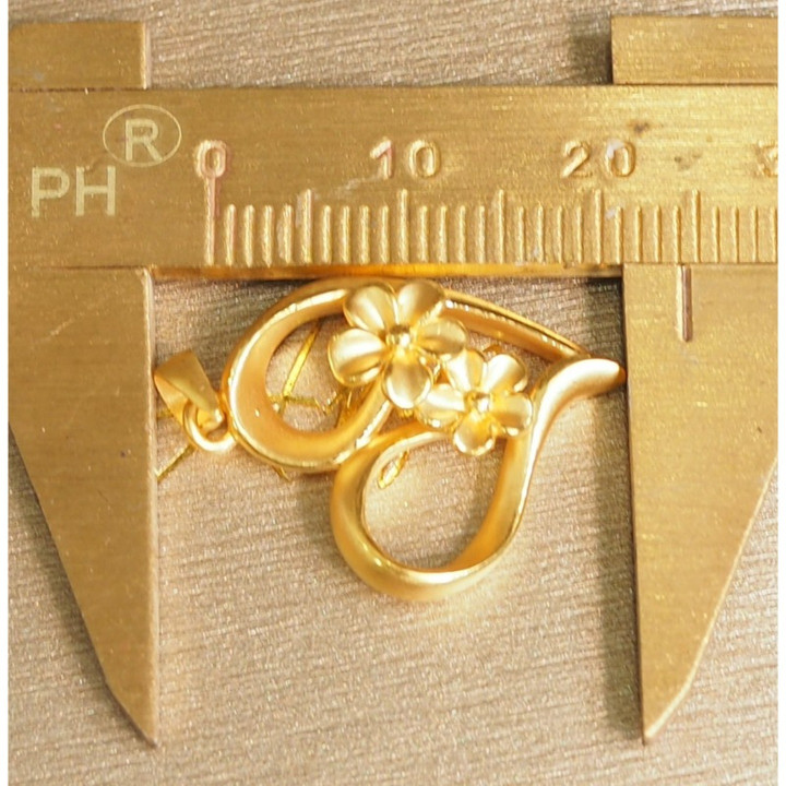 Anya Daisy Heart Pendant - 99.9% Pure Gold