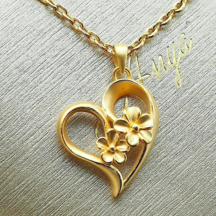 Anya Daisy Heart Pendant - 99.9% Pure Gold