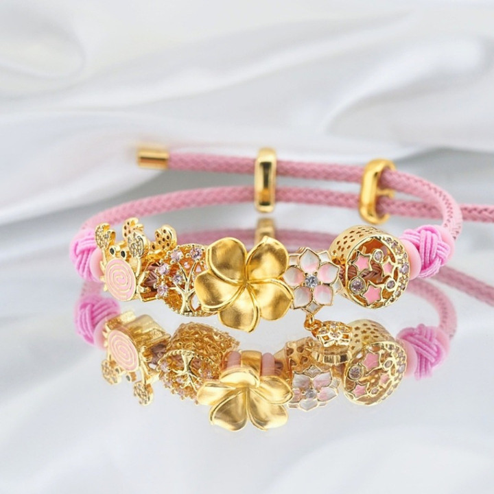 Fleur de frangipanier Anya en or 24 carats - Luxueuse et unique