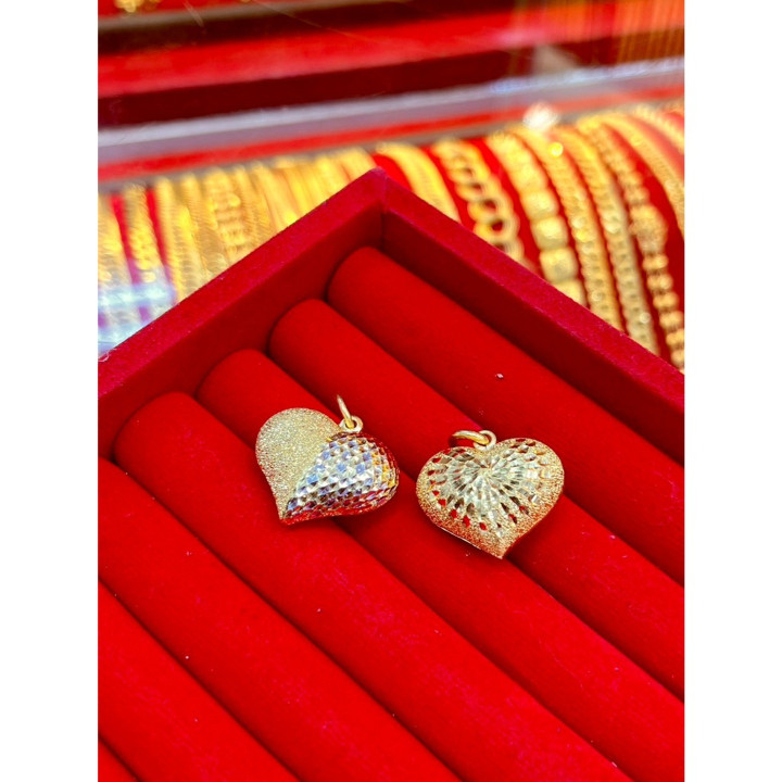 24K金吊坠 - 真品，7.5克 - 回购保证