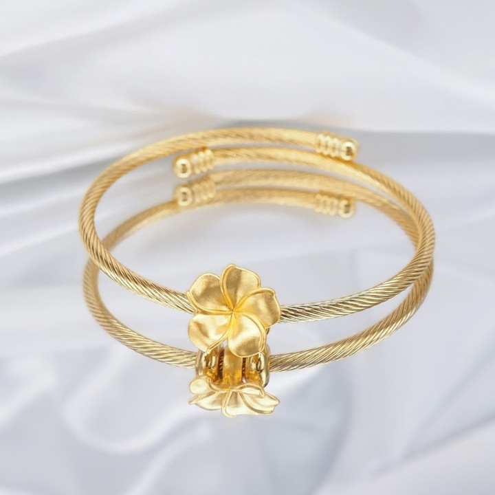 Fleur de frangipanier Anya en or 24 carats - Luxueuse et unique