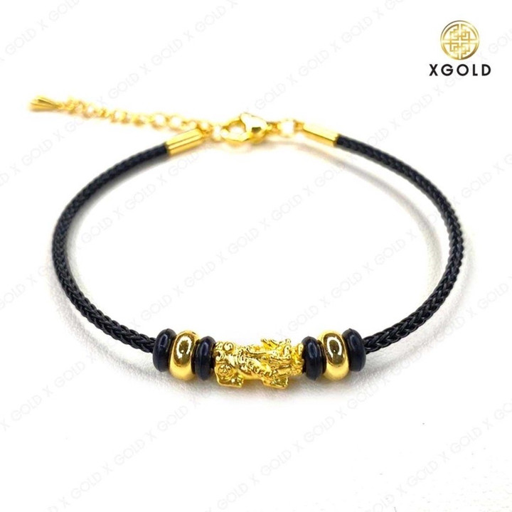 真金貔貅吊坠，配黑红双色线绳