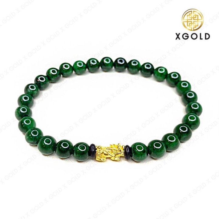 真金貔貅（神话生物），镶嵌御用玉石。