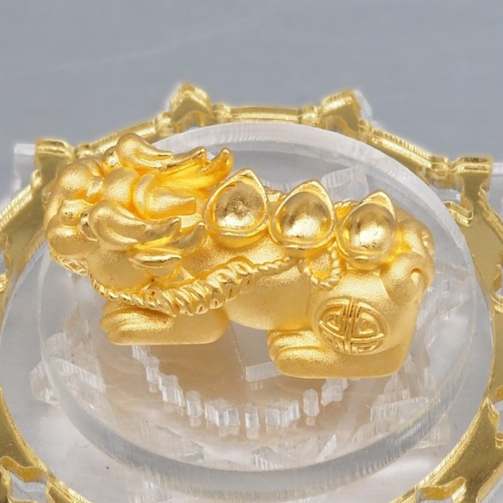 巨型黄金貔貅护身符 - 纯度99.9%黄金