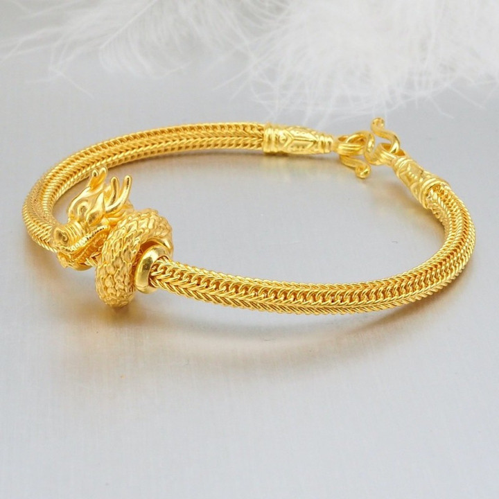 Luxury Gold Bracelet - Benz Link Design & Charms