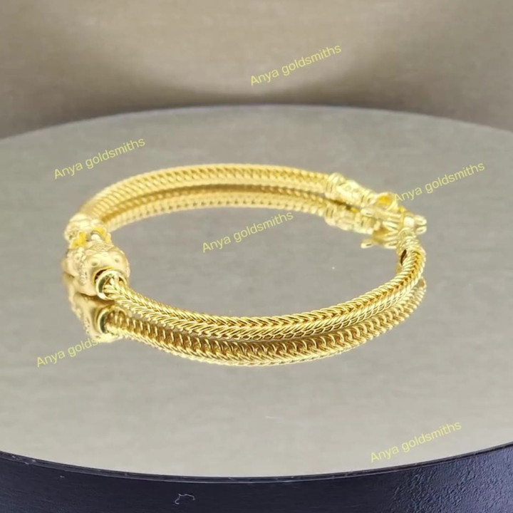 Luxury Gold Bracelet - Benz Link Design & Charms