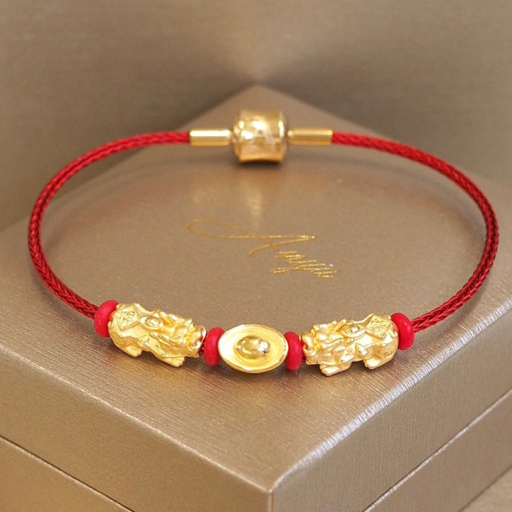 Pure Gold Pi Xiu Pendant: Lucky Charm & Investment