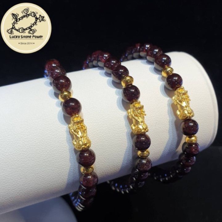 Pure Gold Pixiu Garnet Bracelet - Authentic & Stylish