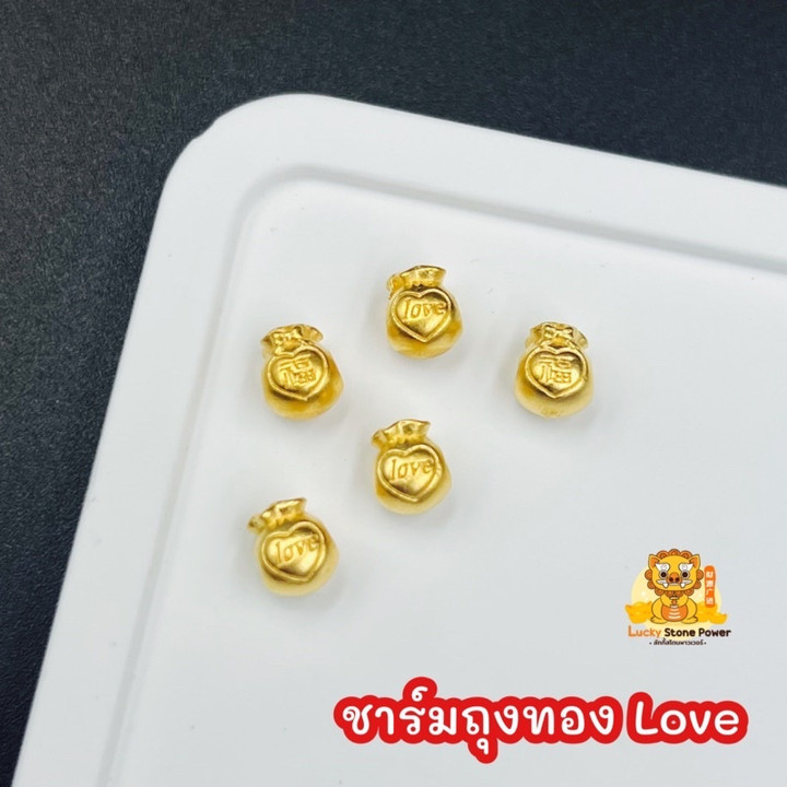 纯金吊坠 | 99.9% 纯金，小巧精致