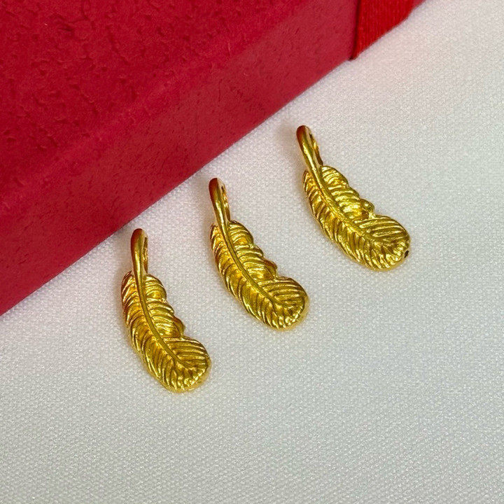 纯金羽毛吊坠 | 真品证书