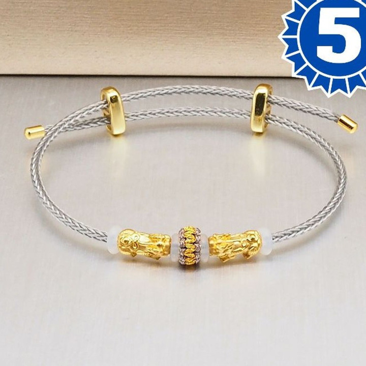 Lucky Pi Xiu Gold Pendant | Pure & Auspicious Symbol