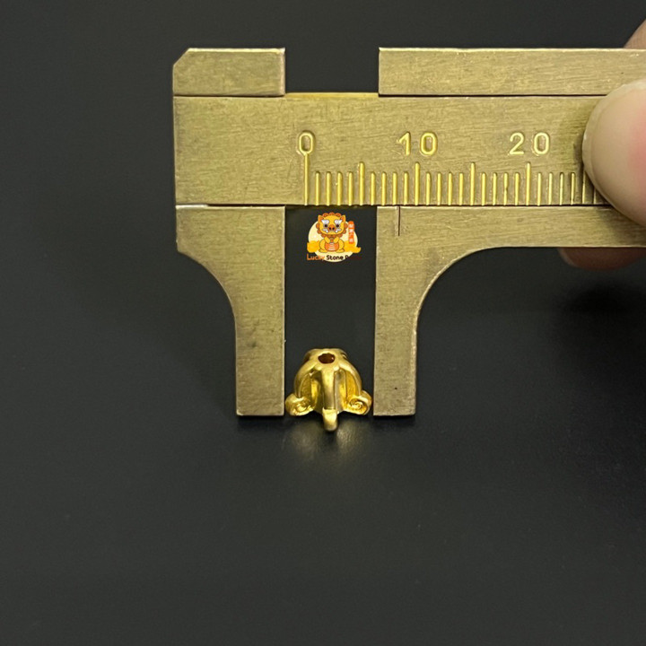 纯金花朵吊坠 - 99.9% 真品保证