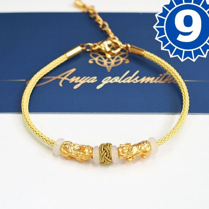 Lucky Pi Xiu Gold Pendant | Pure & Auspicious Symbol