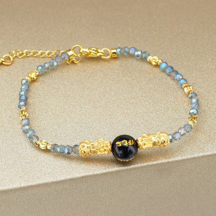 Lucky Pi Xiu Gold Pendant | Pure & Auspicious Symbol