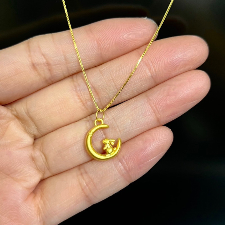 纯金兔月吊坠 | 99.9% 正品保证