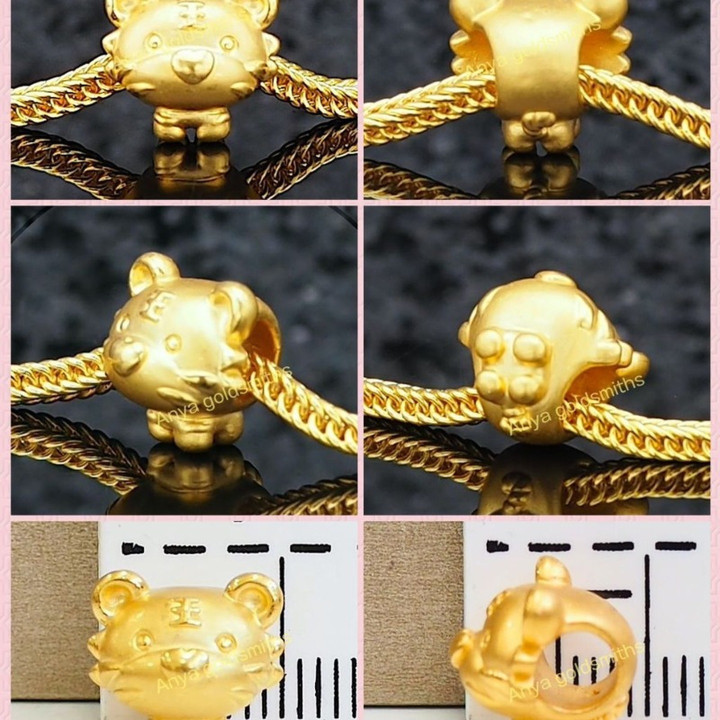 用 Anya 24K 金吊坠庆祝虎年