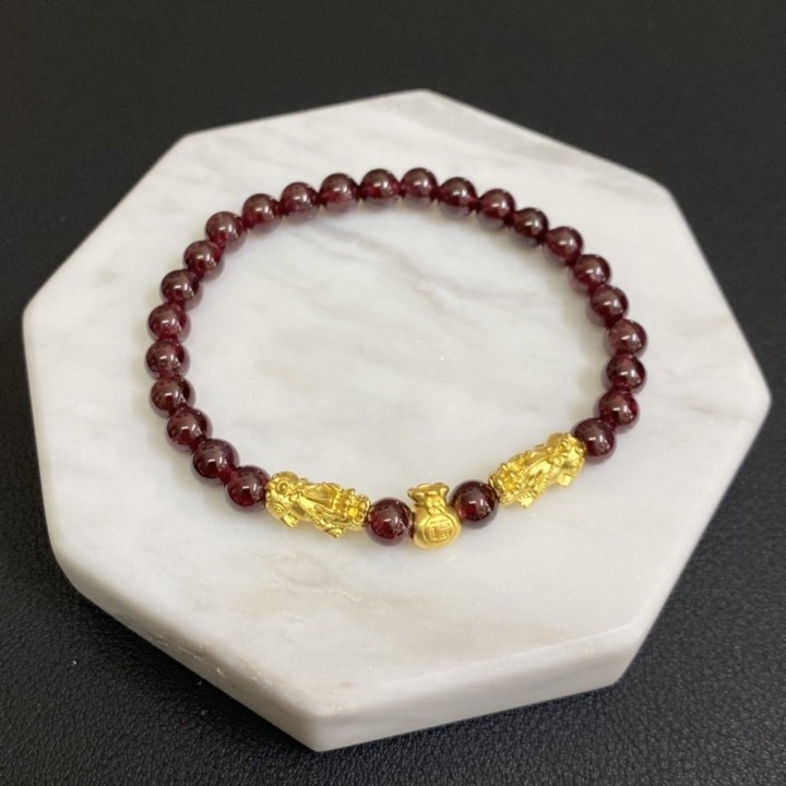 Gold Pixiu Garnet Bracelet | Luck & Prosperity Charm