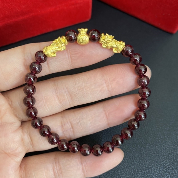 Gold Pixiu Garnet Bracelet | Luck & Prosperity Charm