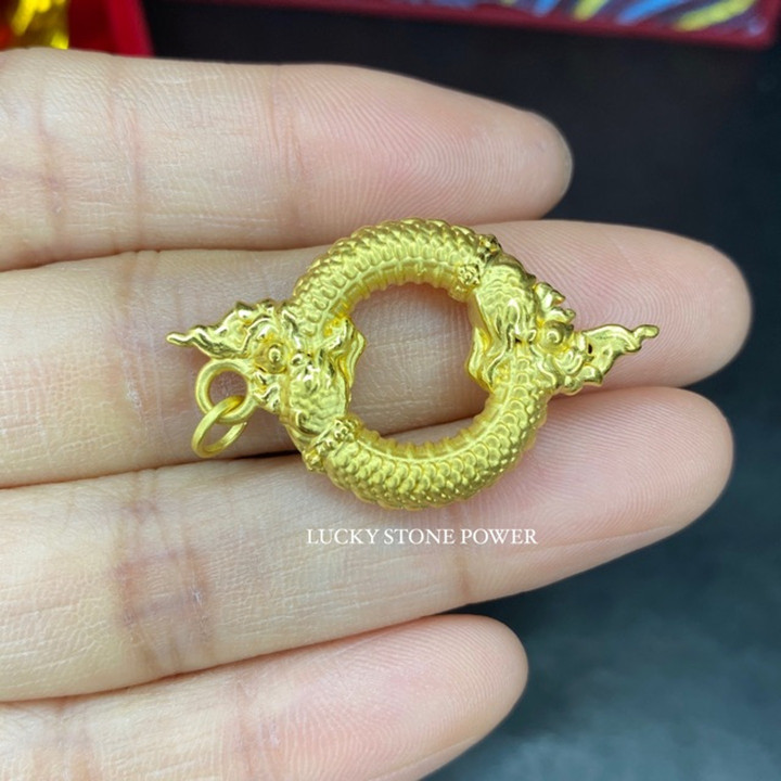 纯金蛇形套索吊坠 | 正品奢华