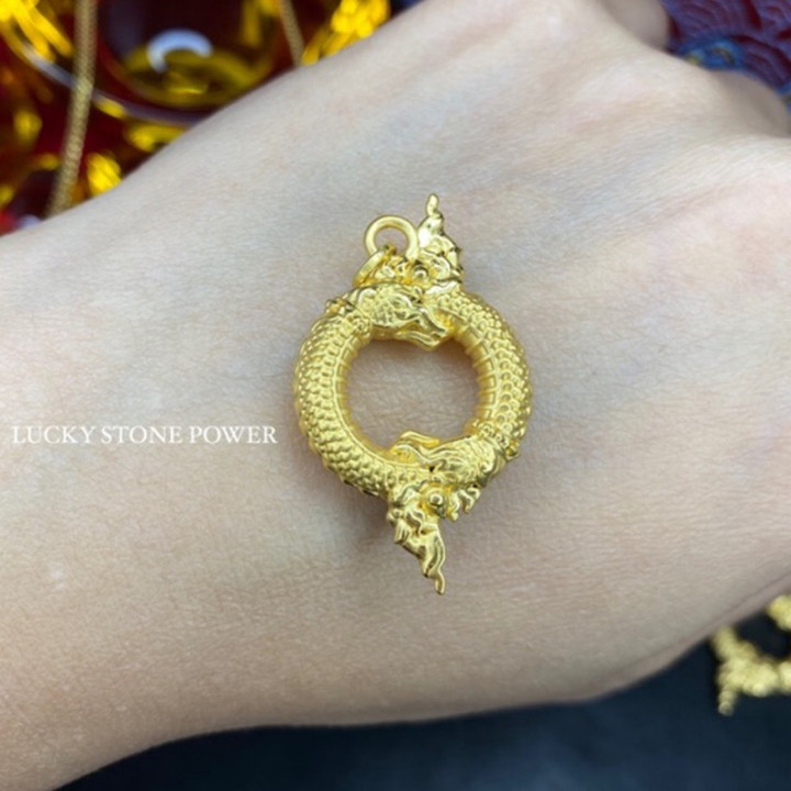 纯金蛇形套索吊坠 | 正品奢华