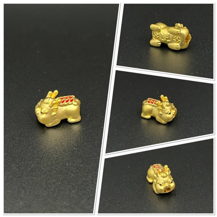 纯金貔貅风水小饰品 | 幸运币背面