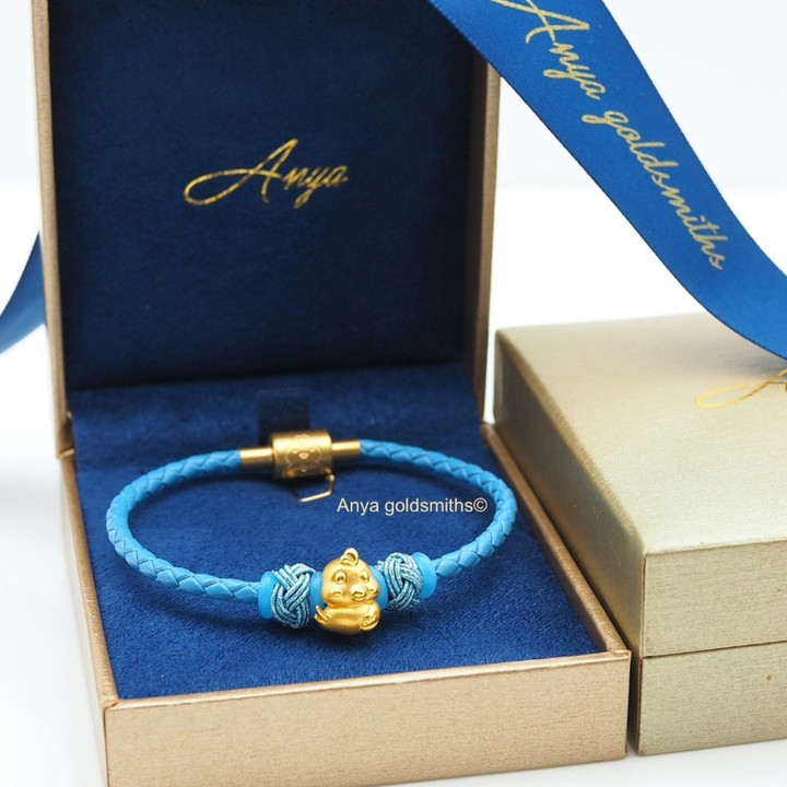 Anya Charm 99.9%纯金公鸡吊坠 | 农历新年礼物