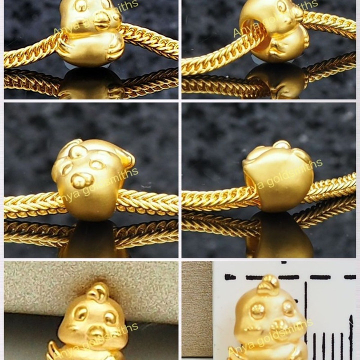 Anya Charm 99.9%纯金公鸡吊坠 | 农历新年礼物