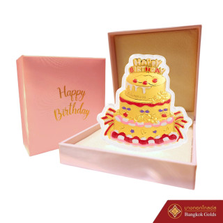 这款来自 BangkokGolds 的优雅“生日快乐”吊坠，是庆祝特殊场合的理想之选。吊坠采用红色珐琅工艺精制而成。