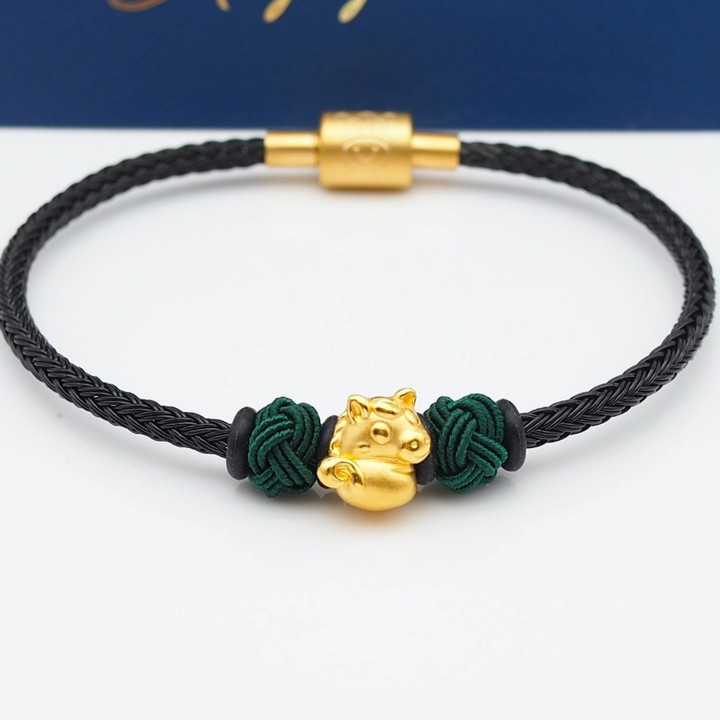 纯金安雅吊坠 | 马年系列