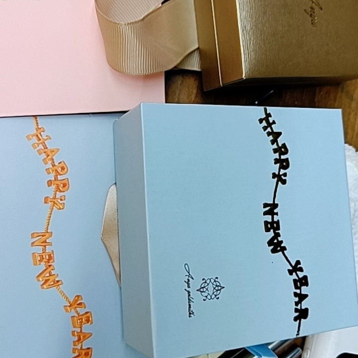 纯金安雅吊坠硬币设计 - 奢华魅力