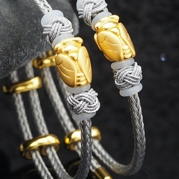 纯金安雅魅力信封 | 奢华与投资