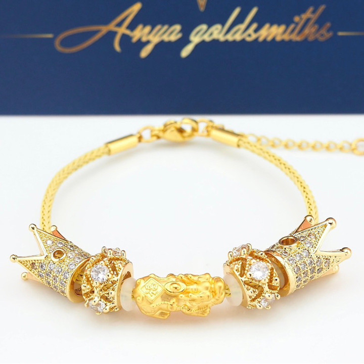 Pure Gold Pi Xiu Amulet - Anya Small Pendant (0.3g)