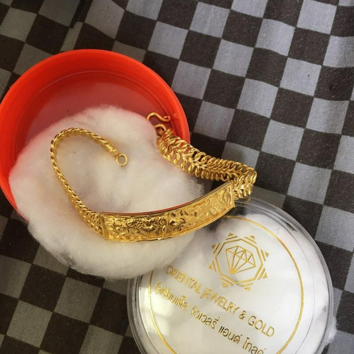 纯金大象吊坠 | 99.99 OJ 纯金，配银链