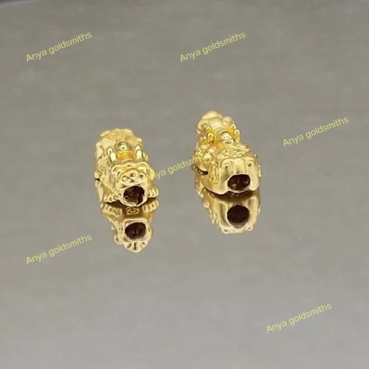 Pure Gold Pi Xiu Amulet - Anya Small Pendant (0.3g)