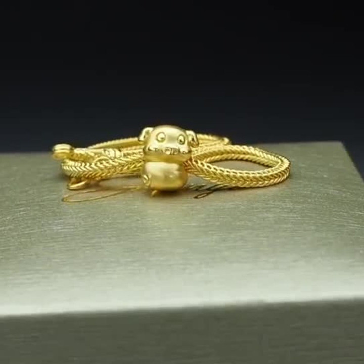 黄金安雅吊坠 | 猪年 | 99.9% 纯金