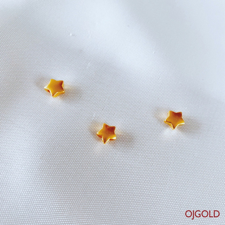 Genuine 99.99 Gold Star Pendant with Silver Chain