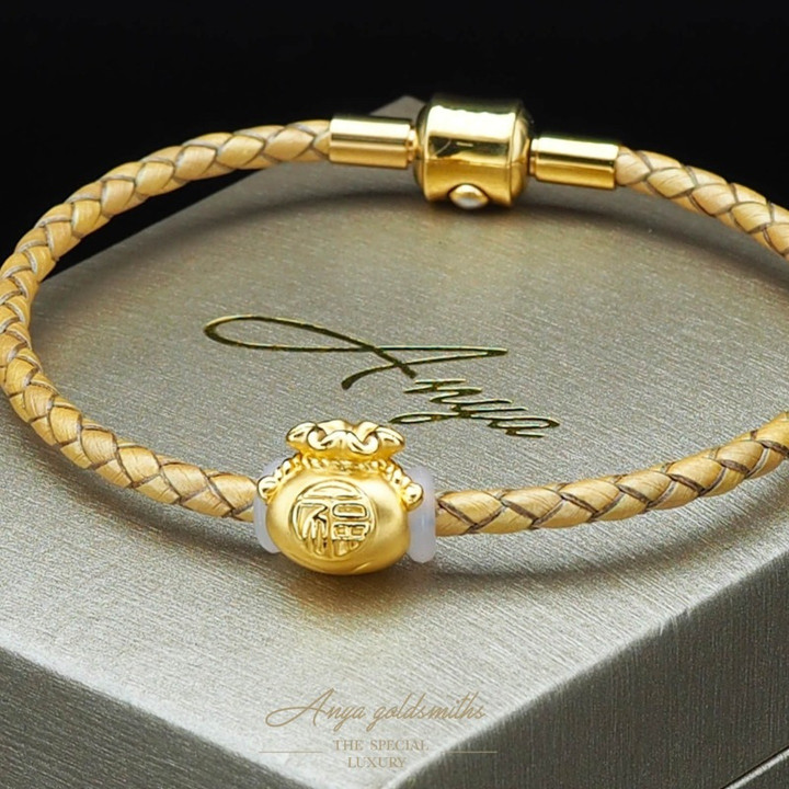 Luxe Anya Charm Gold Pouch (99.9% Pure Gold)