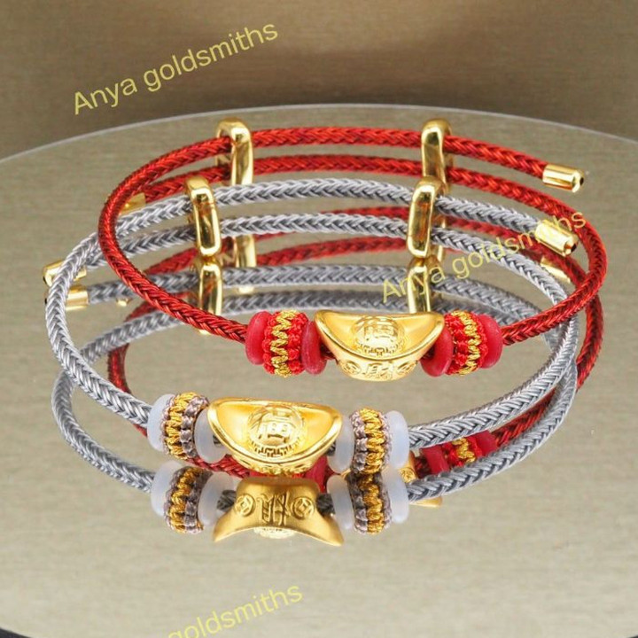 Anya Charm：纯金锭，带钩形图案