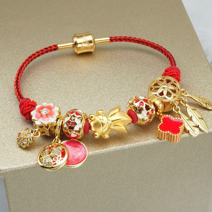 纯金安雅魅力金鱼吊坠 - 奢华金鱼吊坠