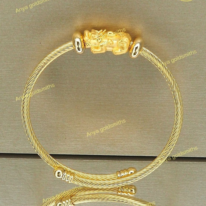 Gold Pi Xiu Bracelet: Lucky Charm, Pure Gold & Stainless Steel