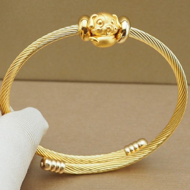 纯金安雅吊坠 | 狗年收藏品