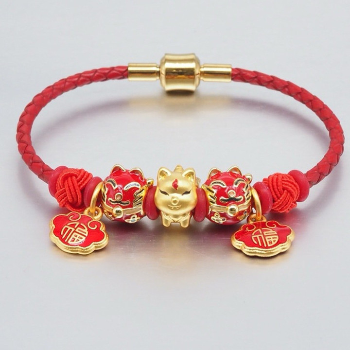 Pure Gold Nine-Tailed Fox Anya Charm | Luxury Jewelry