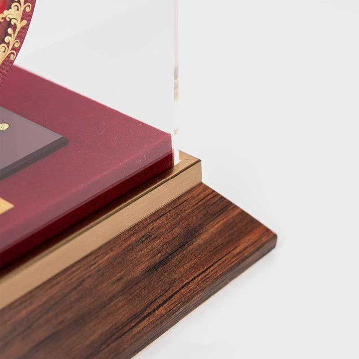 إطار صور من الذهب عيار 24 قيراطًا | ديكور فني فاخر وهدية