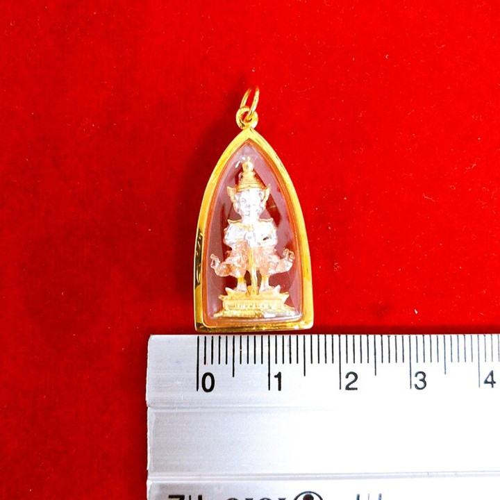 قلادة ثاو ويسوان من أو جي جولد: رمز للرخاء والبركة