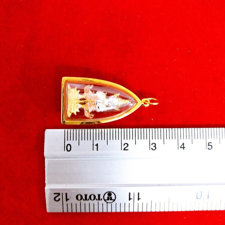 قلادة ثاو ويسوان من أو جي جولد: رمز للرخاء والبركة