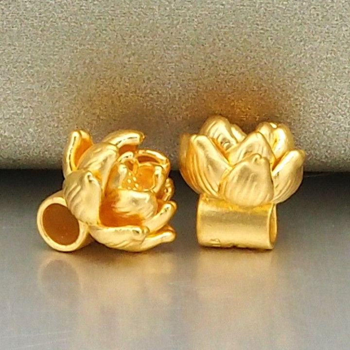 纯金莲花吊坠 | Anya珠宝设计