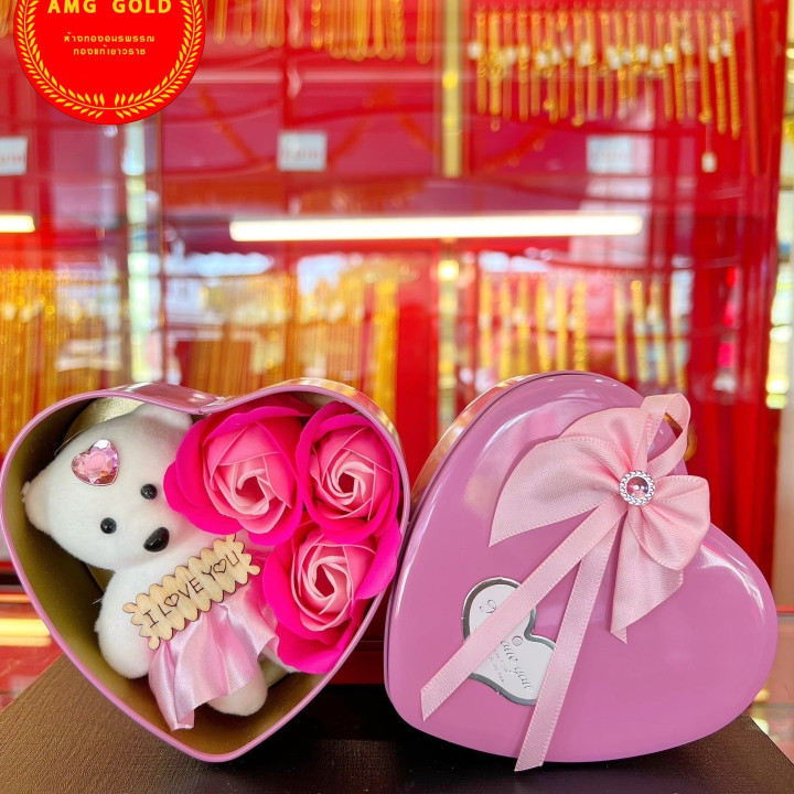 Golden Valentine's Day Jewelry Set: Teddy Bear and Roses